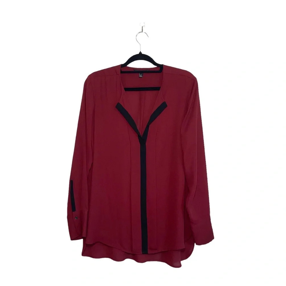 Banana Republic Dark Red & Black Split Neck Long Sleeve Blouse Medium Women’s